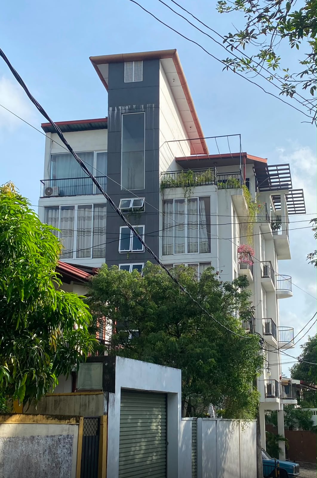 Amaze Residence